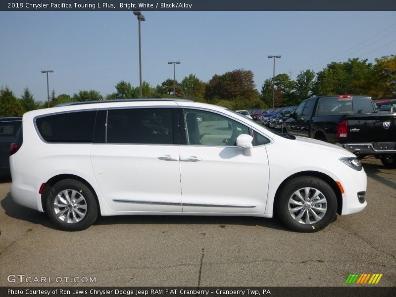 Bright White / Black/Alloy 2018 Chrysler Pacifica Touring L Plus