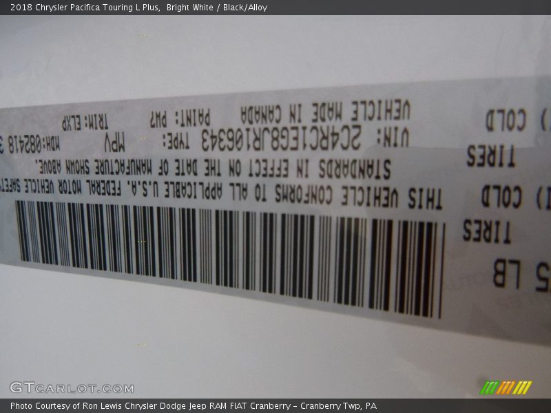 Bright White / Black/Alloy 2018 Chrysler Pacifica Touring L Plus