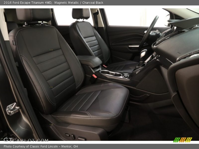 Magnetic Metallic / Charcoal Black 2016 Ford Escape Titanium 4WD
