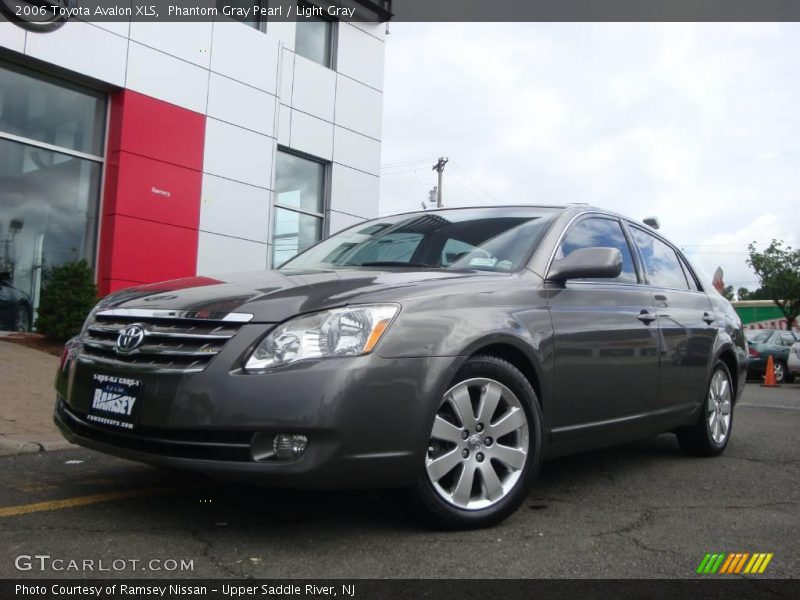 Phantom Gray Pearl / Light Gray 2006 Toyota Avalon XLS