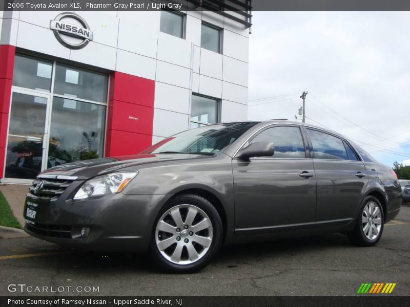 Phantom Gray Pearl / Light Gray 2006 Toyota Avalon XLS