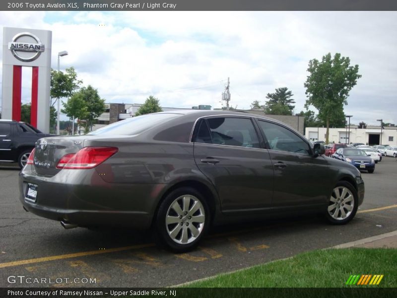 Phantom Gray Pearl / Light Gray 2006 Toyota Avalon XLS