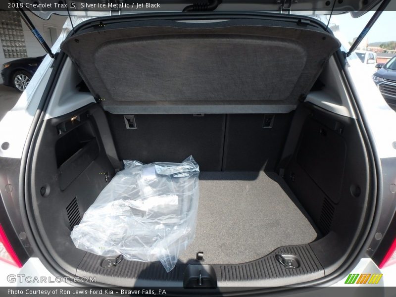 Silver Ice Metallic / Jet Black 2018 Chevrolet Trax LS