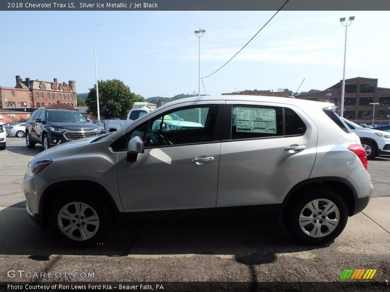 Silver Ice Metallic / Jet Black 2018 Chevrolet Trax LS