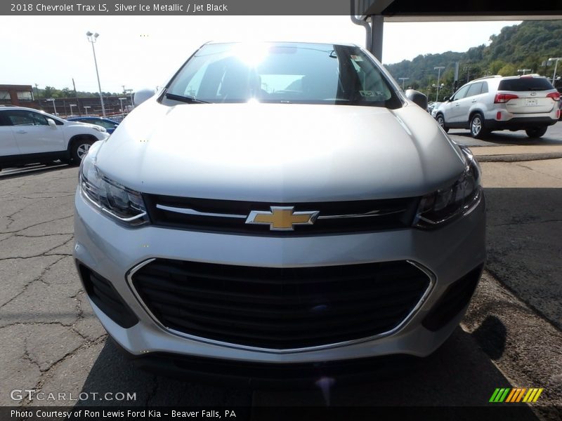 Silver Ice Metallic / Jet Black 2018 Chevrolet Trax LS