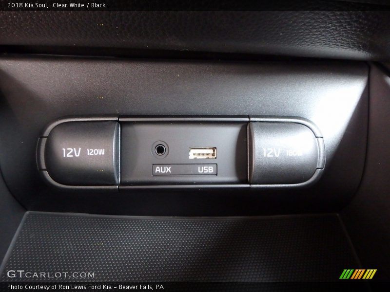 Clear White / Black 2018 Kia Soul