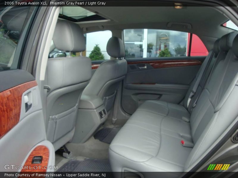 Phantom Gray Pearl / Light Gray 2006 Toyota Avalon XLS