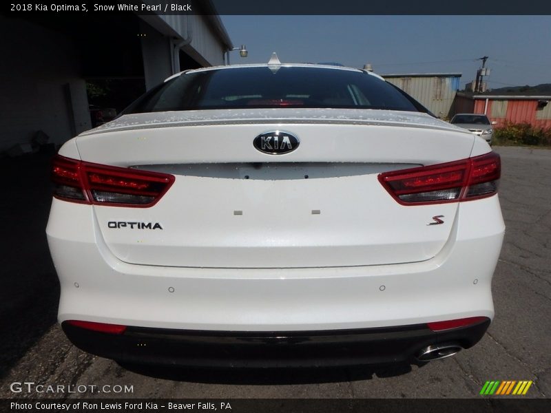 Snow White Pearl / Black 2018 Kia Optima S