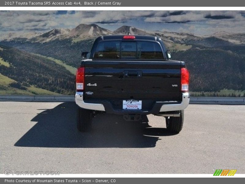 Black / Cement Gray 2017 Toyota Tacoma SR5 Access Cab 4x4