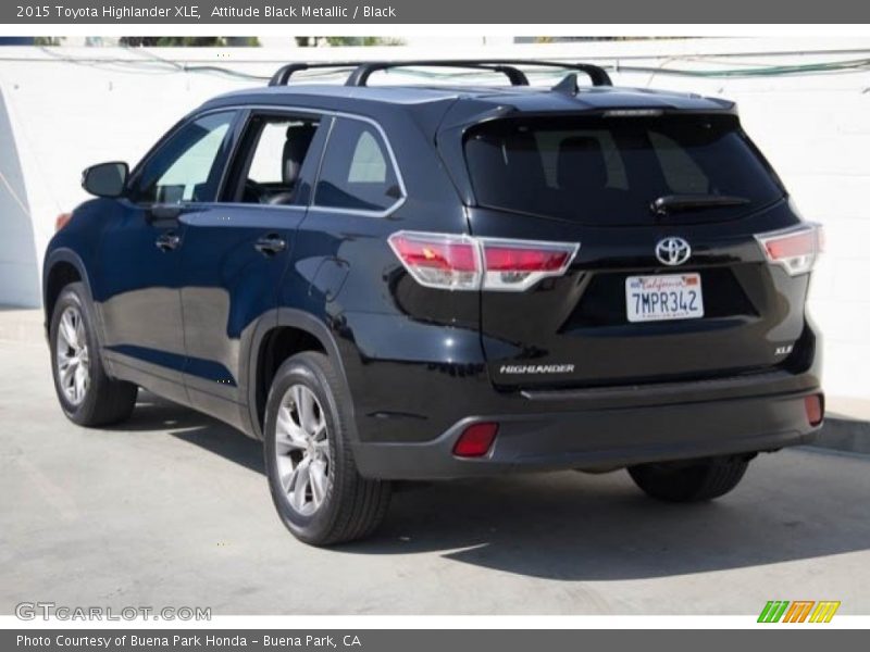 Attitude Black Metallic / Black 2015 Toyota Highlander XLE