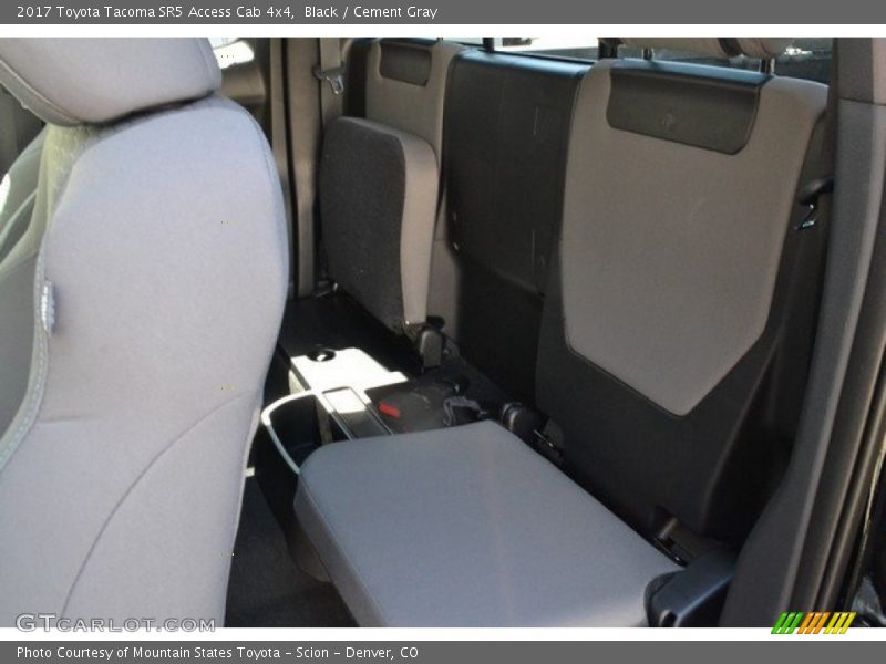 Black / Cement Gray 2017 Toyota Tacoma SR5 Access Cab 4x4