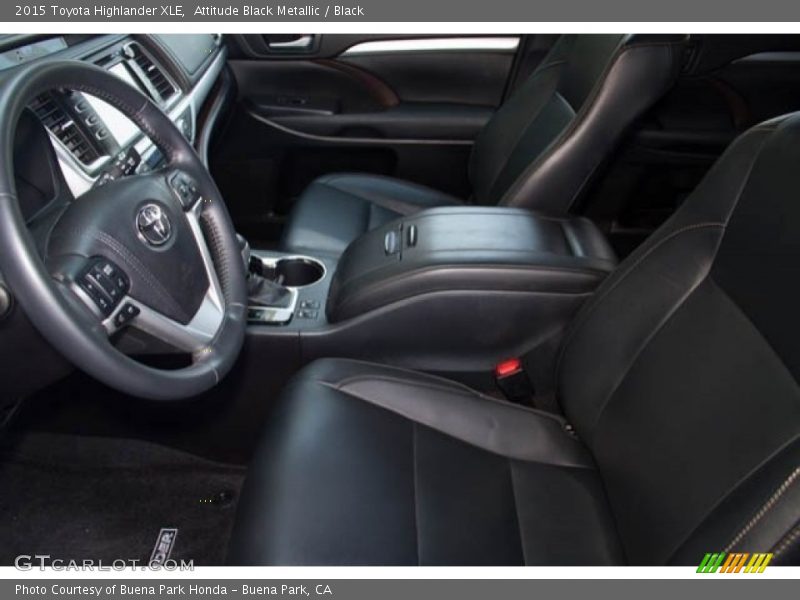 Attitude Black Metallic / Black 2015 Toyota Highlander XLE