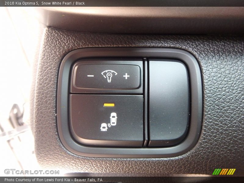 Snow White Pearl / Black 2018 Kia Optima S
