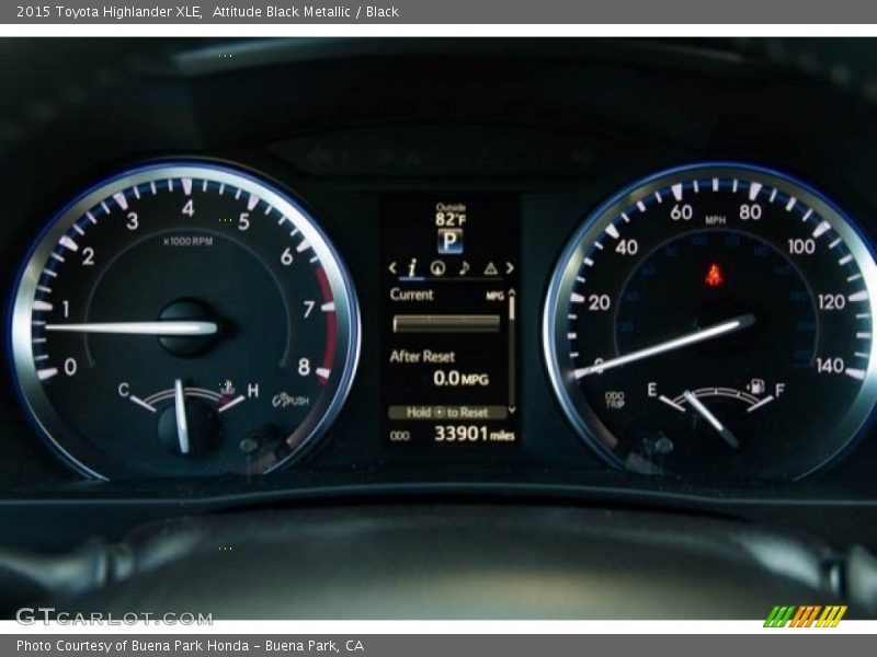 Attitude Black Metallic / Black 2015 Toyota Highlander XLE
