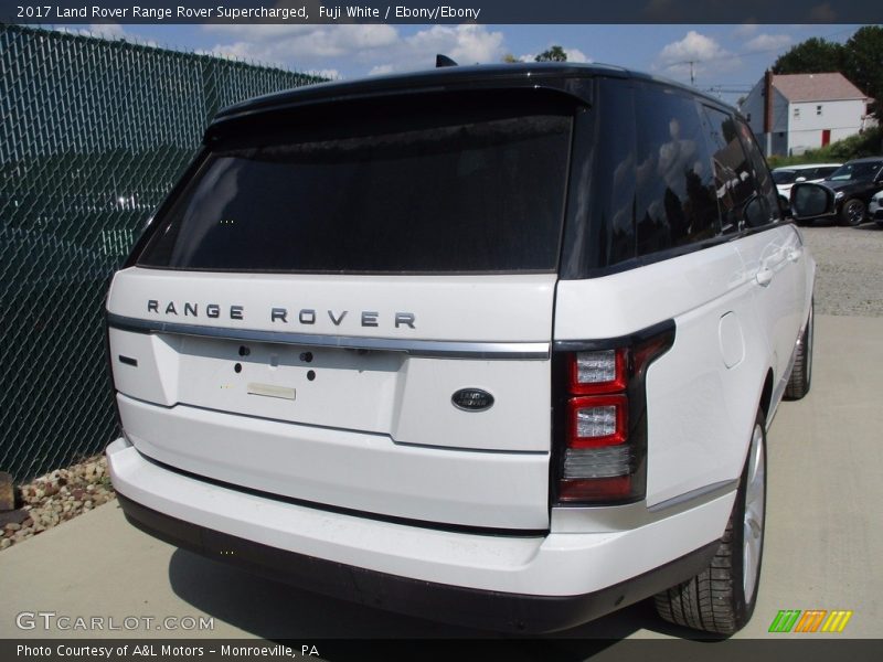 Fuji White / Ebony/Ebony 2017 Land Rover Range Rover Supercharged