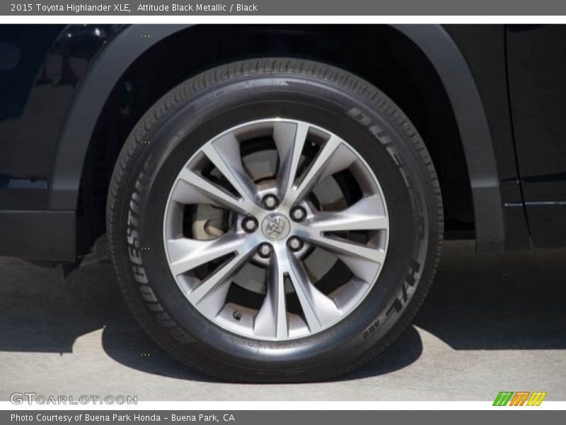 Attitude Black Metallic / Black 2015 Toyota Highlander XLE