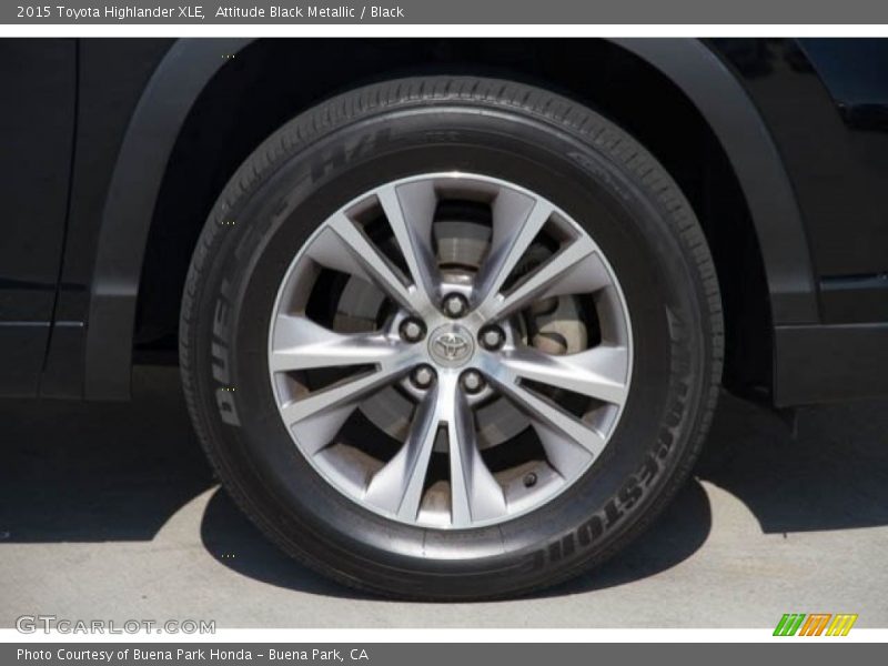 Attitude Black Metallic / Black 2015 Toyota Highlander XLE