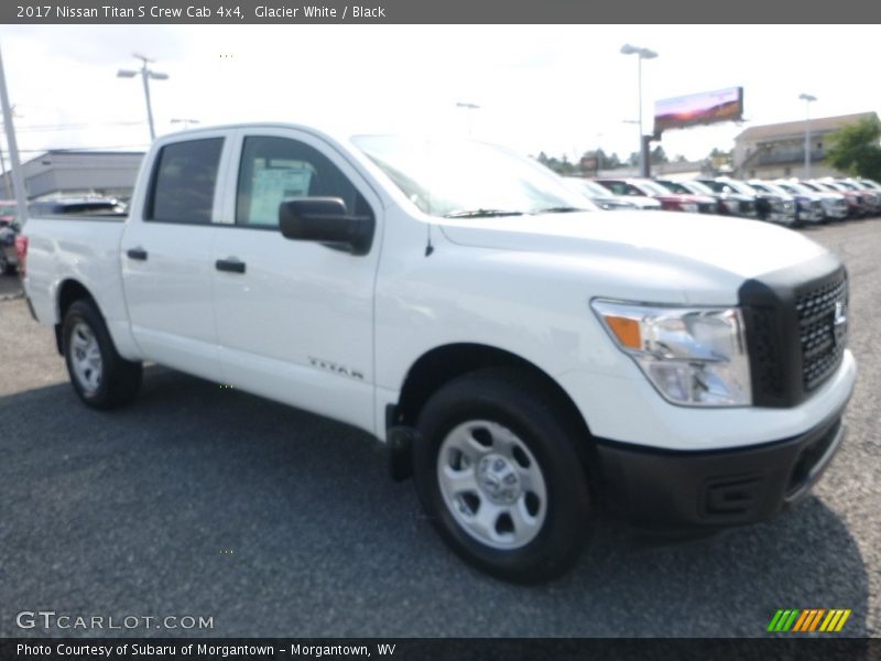  2017 Titan S Crew Cab 4x4 Trunk