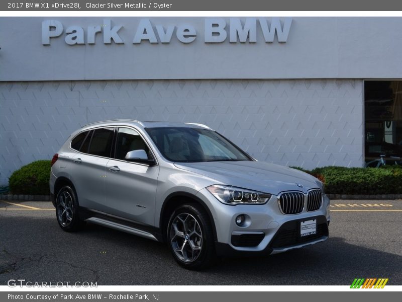 Glacier Silver Metallic / Oyster 2017 BMW X1 xDrive28i