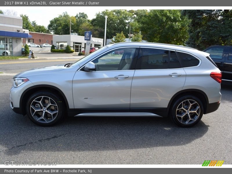 Glacier Silver Metallic / Oyster 2017 BMW X1 xDrive28i