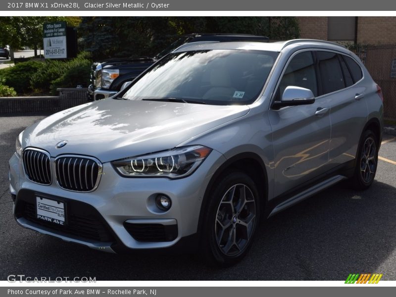 Glacier Silver Metallic / Oyster 2017 BMW X1 xDrive28i