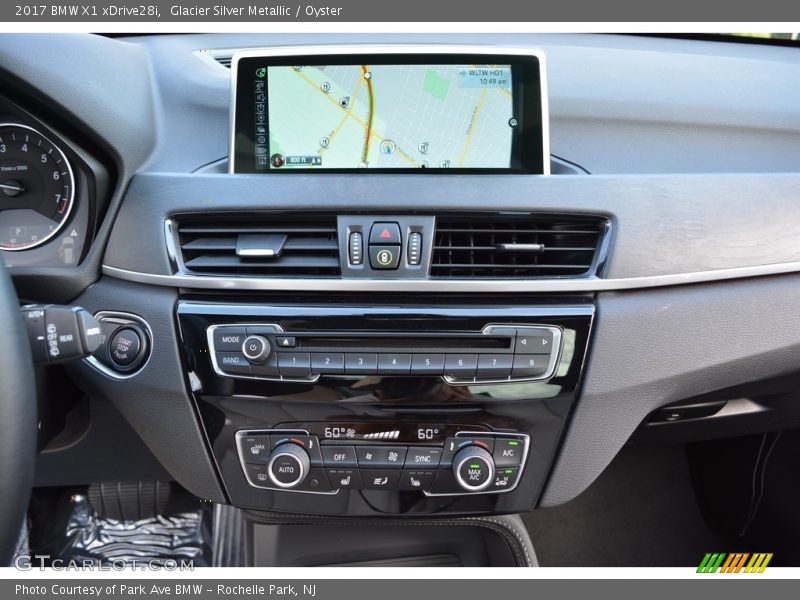 Glacier Silver Metallic / Oyster 2017 BMW X1 xDrive28i