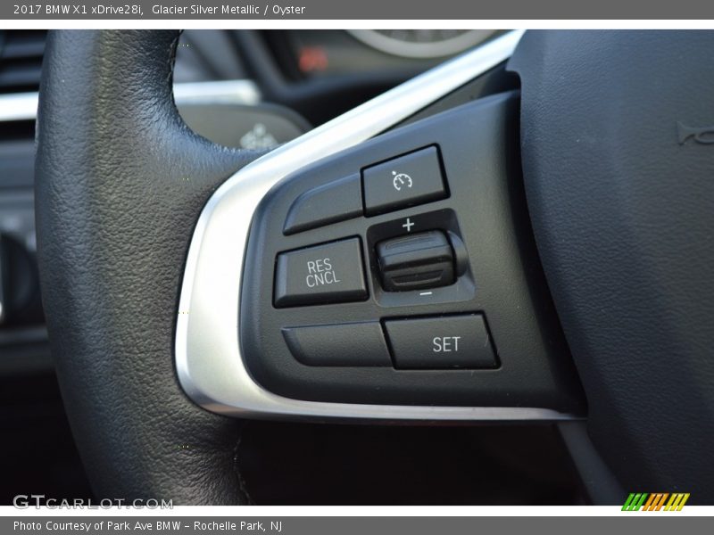 Glacier Silver Metallic / Oyster 2017 BMW X1 xDrive28i