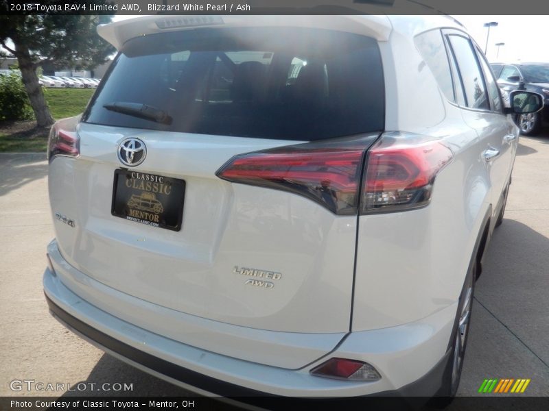 Blizzard White Pearl / Ash 2018 Toyota RAV4 Limited AWD