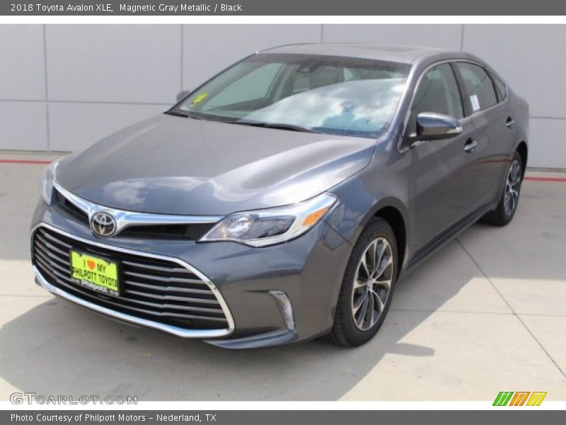 Magnetic Gray Metallic / Black 2018 Toyota Avalon XLE