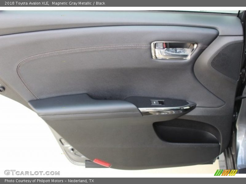 Magnetic Gray Metallic / Black 2018 Toyota Avalon XLE