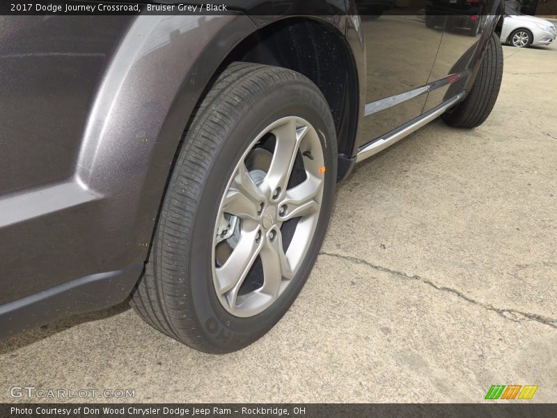 Bruiser Grey / Black 2017 Dodge Journey Crossroad