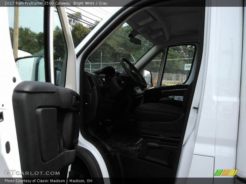 Bright White / Gray 2017 Ram ProMaster 3500 Cutaway