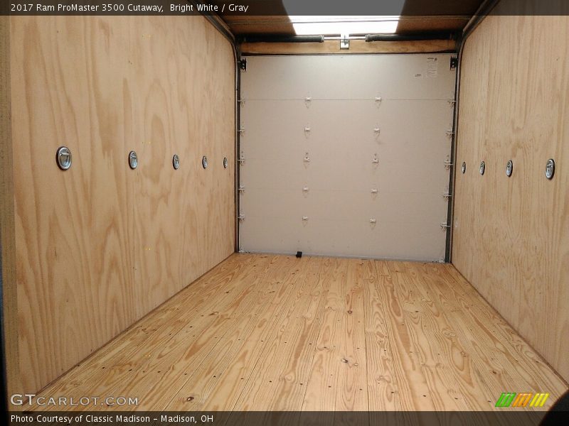 Bright White / Gray 2017 Ram ProMaster 3500 Cutaway