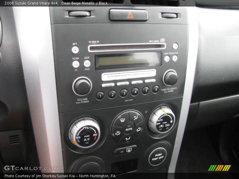 Clear Beige Metallic / Black 2006 Suzuki Grand Vitara 4x4