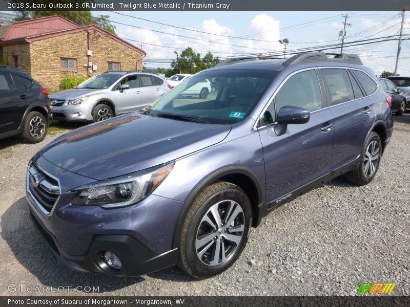 Front 3/4 View of 2018 Outback 3.6R Limited