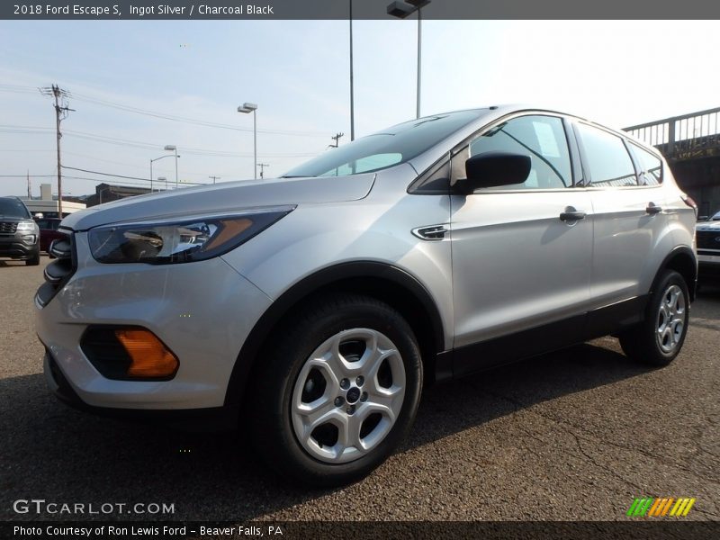 Ingot Silver / Charcoal Black 2018 Ford Escape S