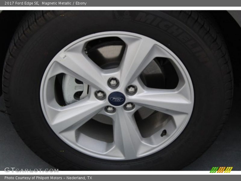 Magnetic Metallic / Ebony 2017 Ford Edge SE