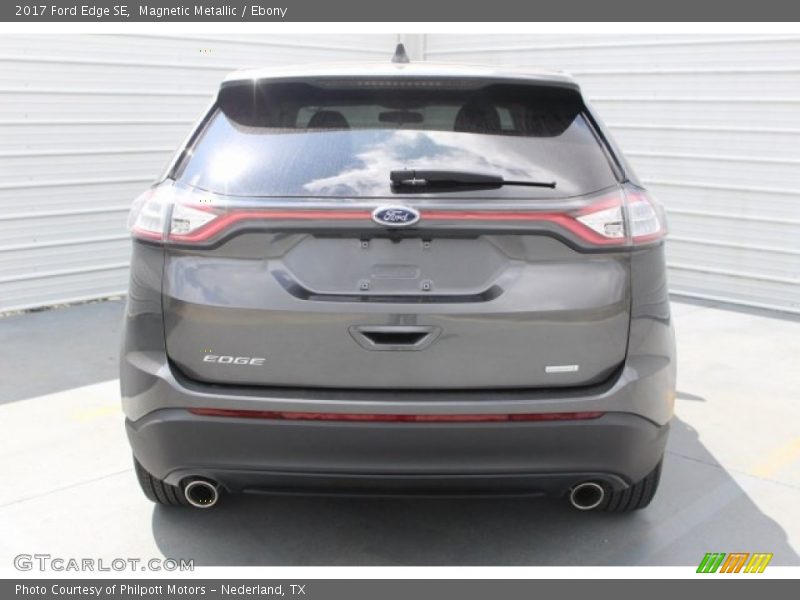 Magnetic Metallic / Ebony 2017 Ford Edge SE