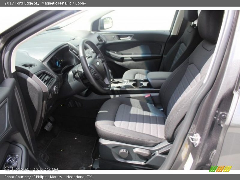 Magnetic Metallic / Ebony 2017 Ford Edge SE