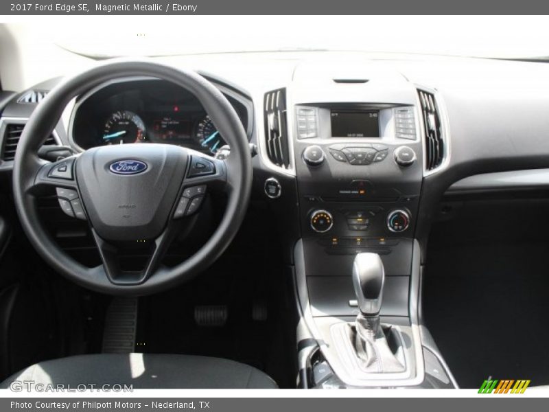 Magnetic Metallic / Ebony 2017 Ford Edge SE