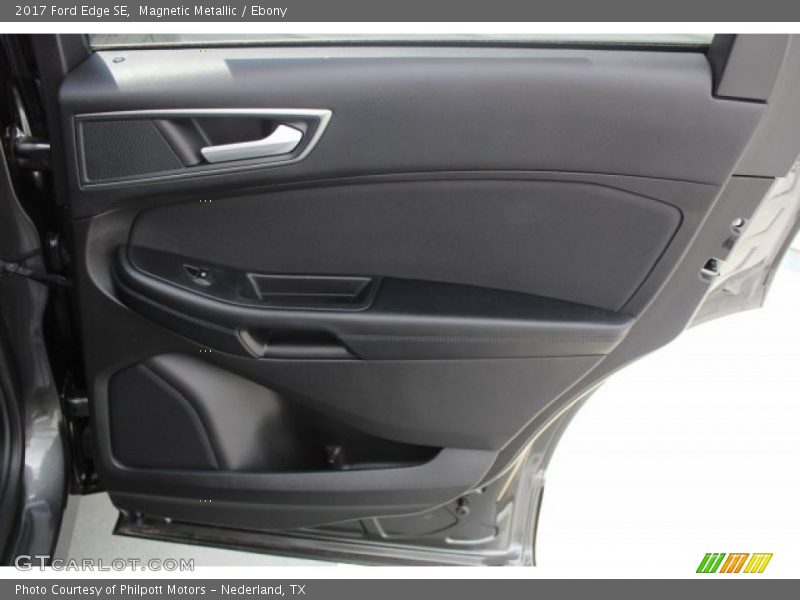 Magnetic Metallic / Ebony 2017 Ford Edge SE
