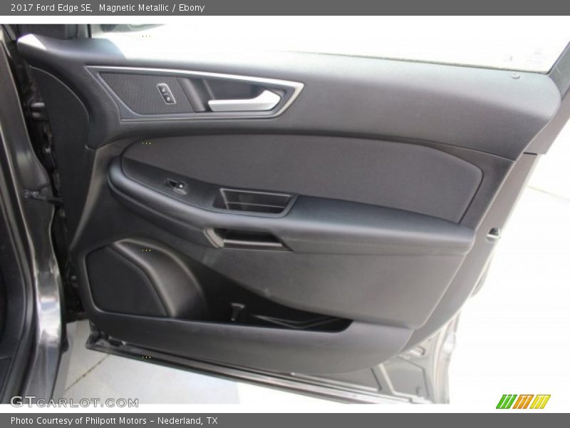 Magnetic Metallic / Ebony 2017 Ford Edge SE
