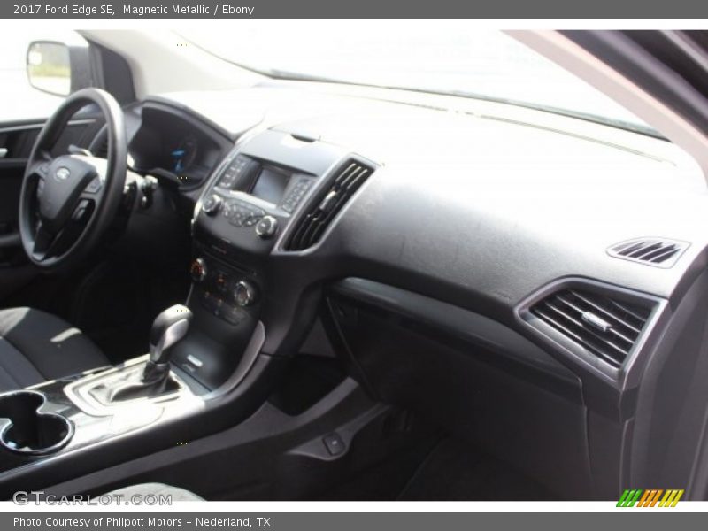 Magnetic Metallic / Ebony 2017 Ford Edge SE