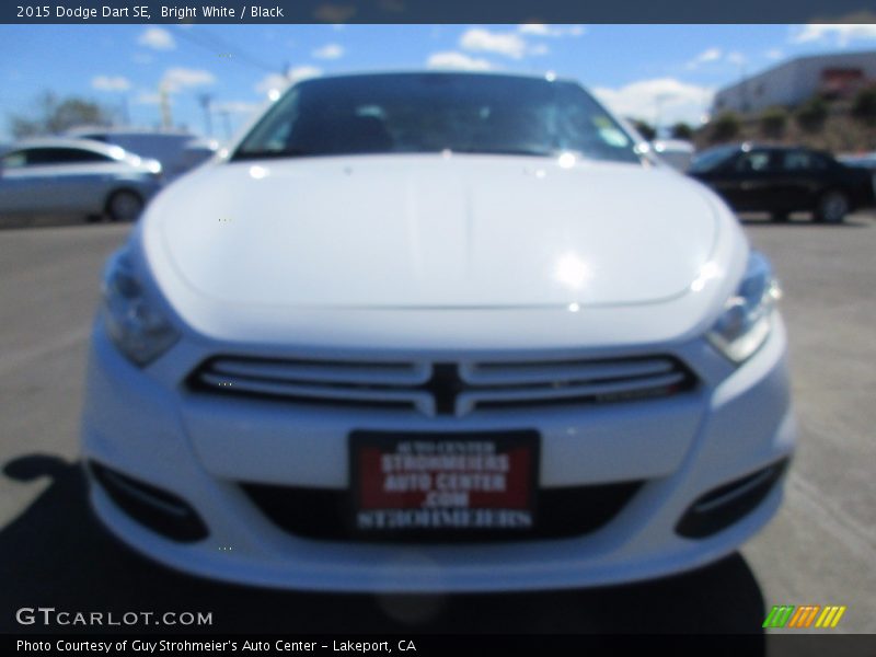 Bright White / Black 2015 Dodge Dart SE