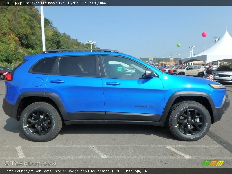  2018 Cherokee Trailhawk 4x4 Hydro Blue Pearl