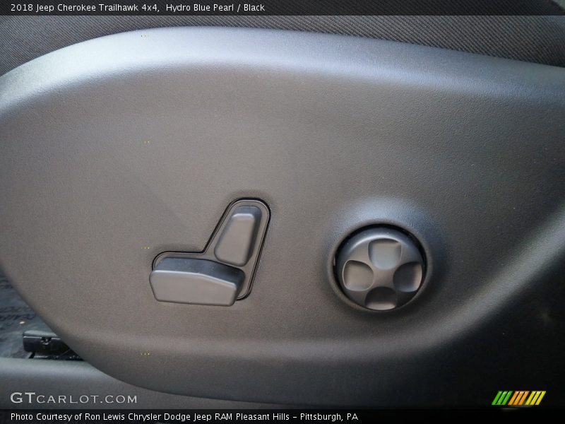 Hydro Blue Pearl / Black 2018 Jeep Cherokee Trailhawk 4x4