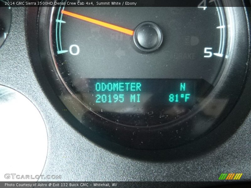 Summit White / Ebony 2014 GMC Sierra 3500HD Denali Crew Cab 4x4