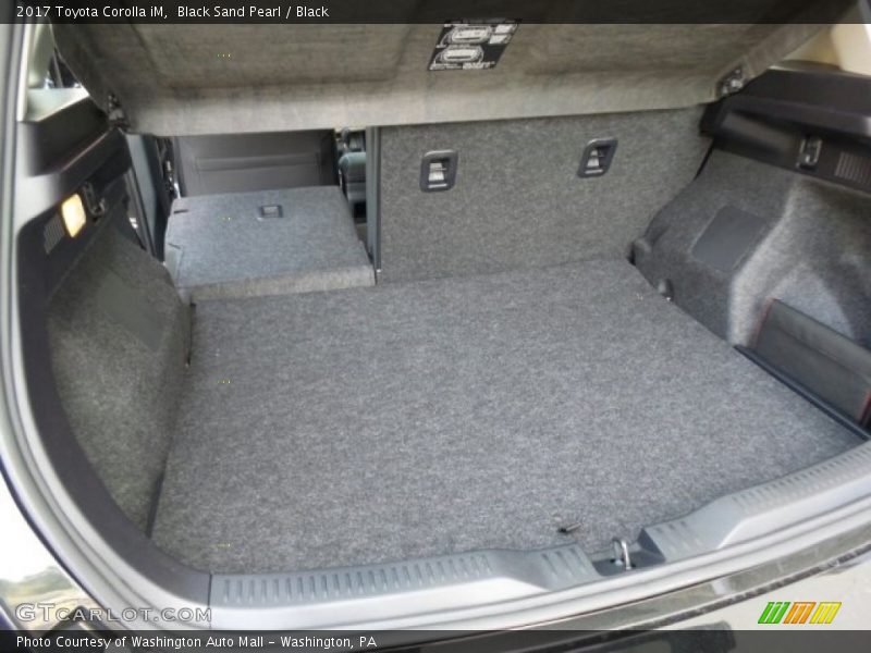 Black Sand Pearl / Black 2017 Toyota Corolla iM