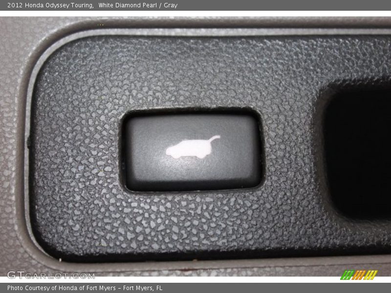 White Diamond Pearl / Gray 2012 Honda Odyssey Touring