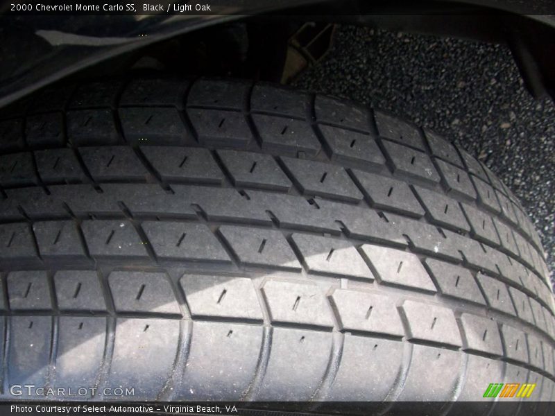 Black / Light Oak 2000 Chevrolet Monte Carlo SS